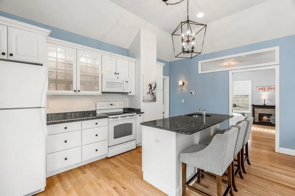 19 Bear Hill Road Windham NH 03087