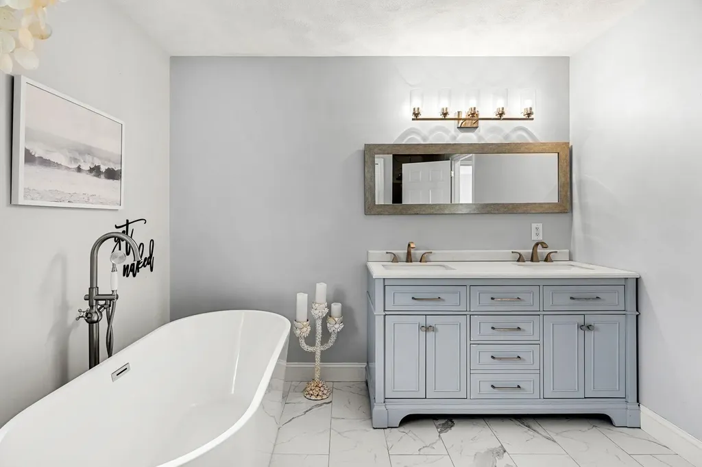 19 Bear Hill Road Windham NH 03087