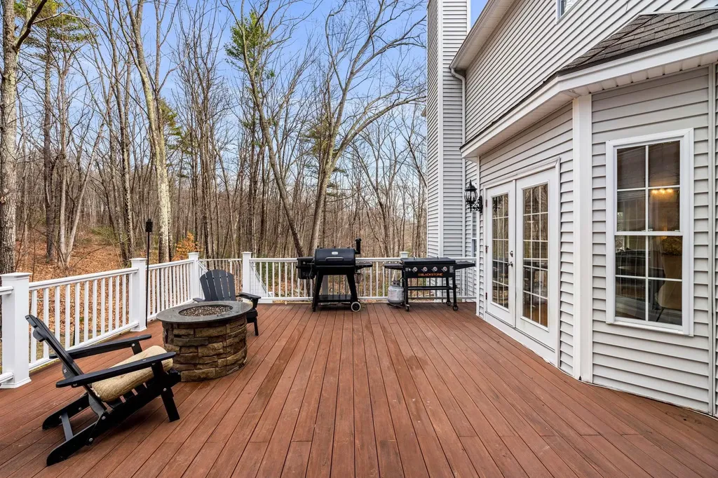 19 Bear Hill Road Windham NH 03087