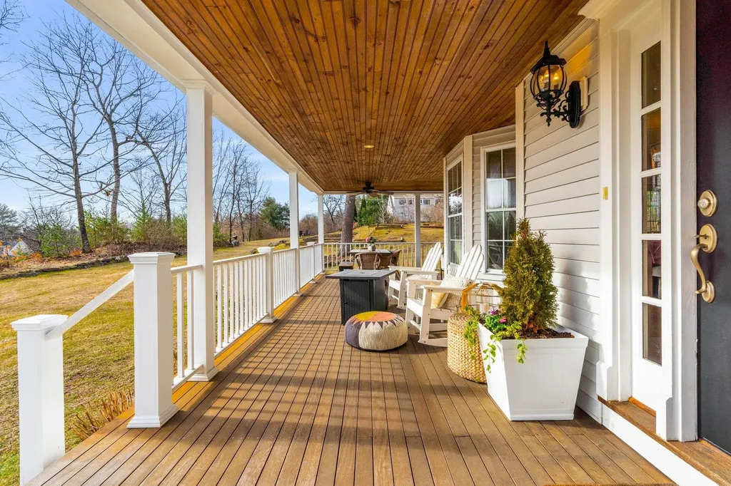 19 Bear Hill Road Windham NH 03087