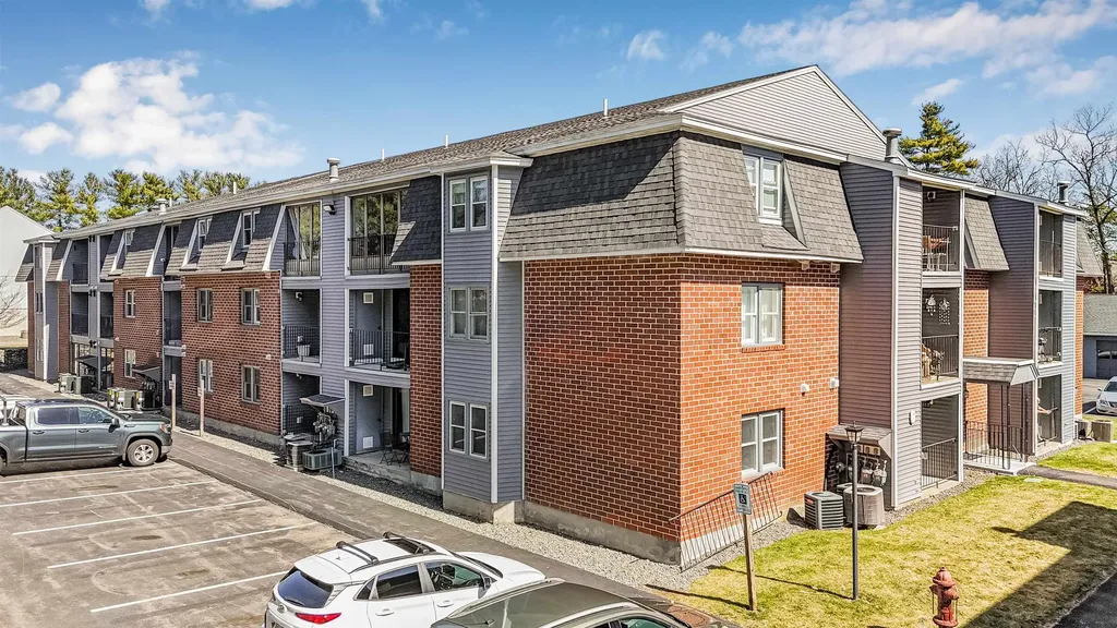 70 Bluestone Drive Nashua NH 03060