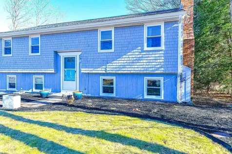 77 Elm Street Newmarket NH 03857