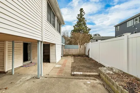 43 Witherbee Avenue Revere MA 02151-1718