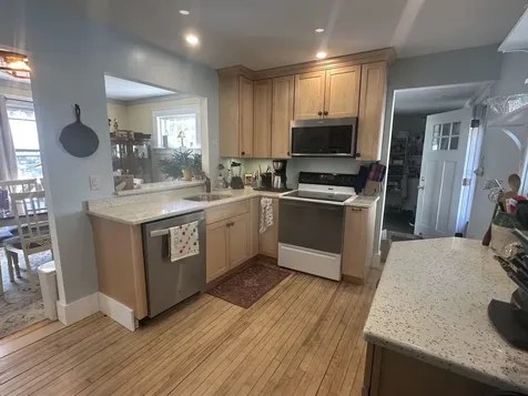 42 Elm Street Windsor VT 05089