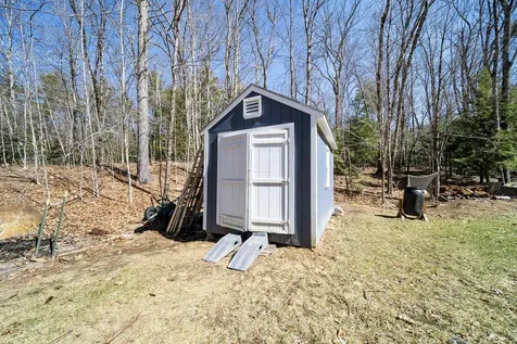 16 Chestnut Pasture Road Concord NH 03301