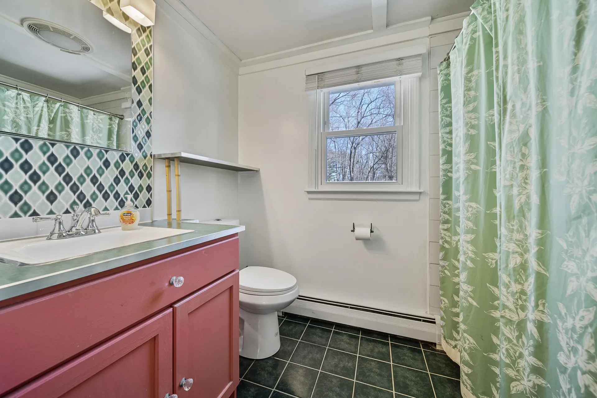 19 Grove Avenue Salem NH 03079