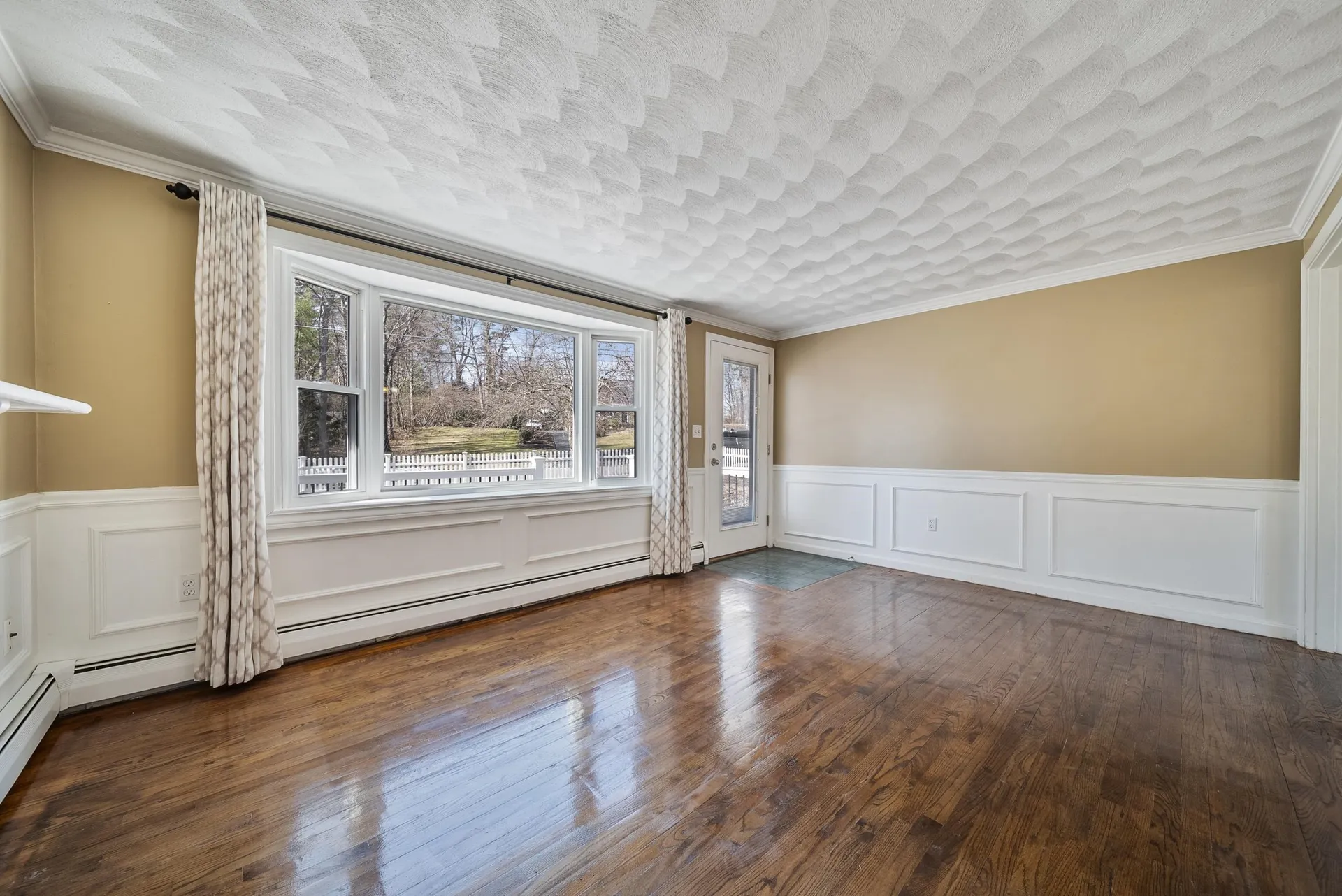19 Grove Avenue Salem NH 03079