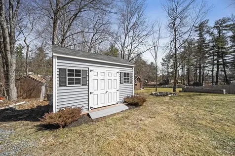 19 Grove Avenue Salem NH 03079