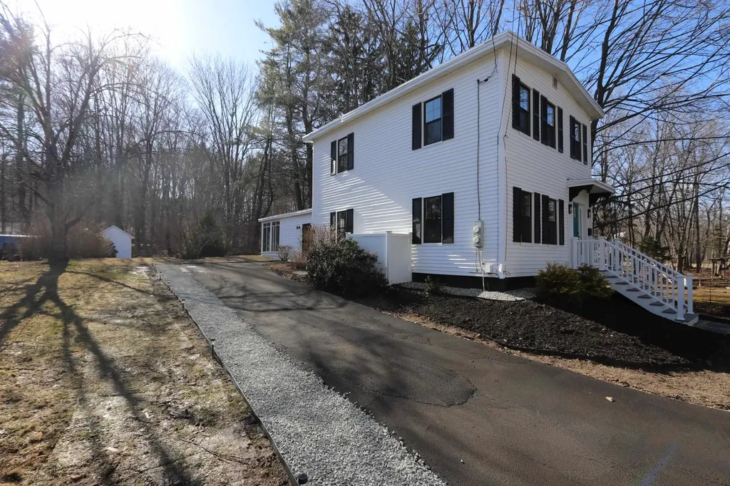 7 Snows Court Dover NH 03820