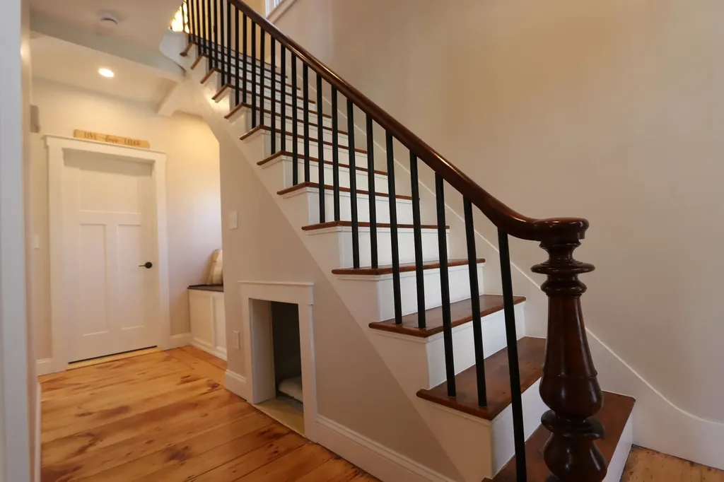 7 Snows Court Dover NH 03820