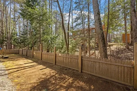 9 Sands Terrace Barnstead NH 03225