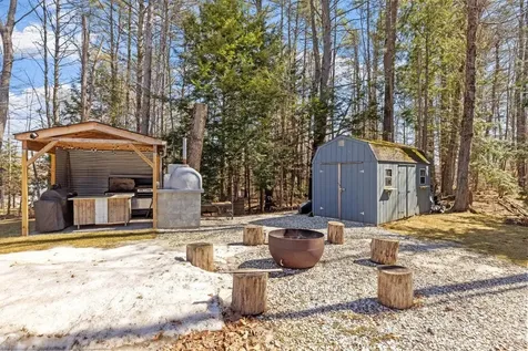 9 Sands Terrace Barnstead NH 03225
