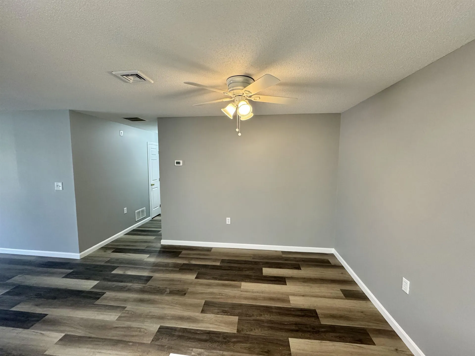 47 Dogwood Drive Nashua NH 03062-4403