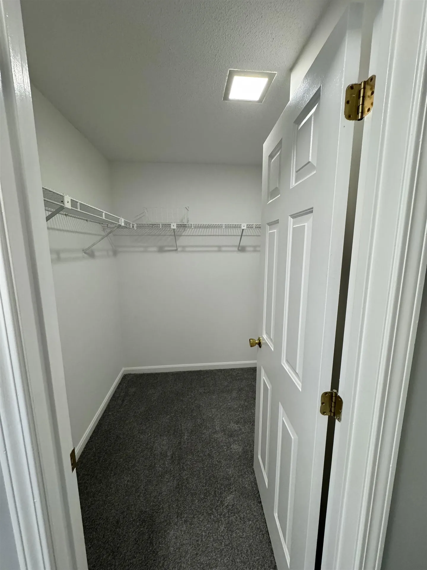 47 Dogwood Drive Nashua NH 03062-4403