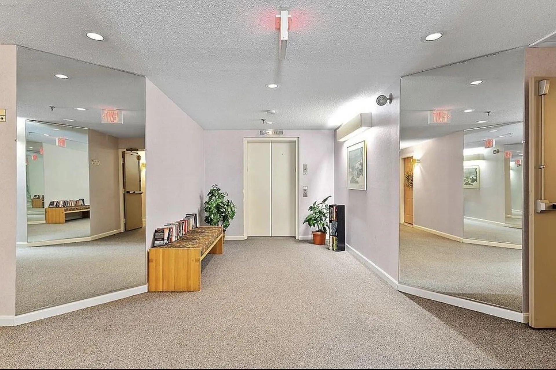 47 Dogwood Drive Nashua NH 03062-4403