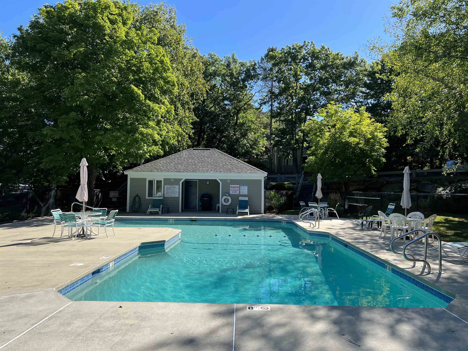 47 Dogwood Drive Nashua NH 03062-4403