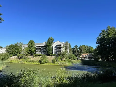 47 Dogwood Drive Nashua NH 03062-4403