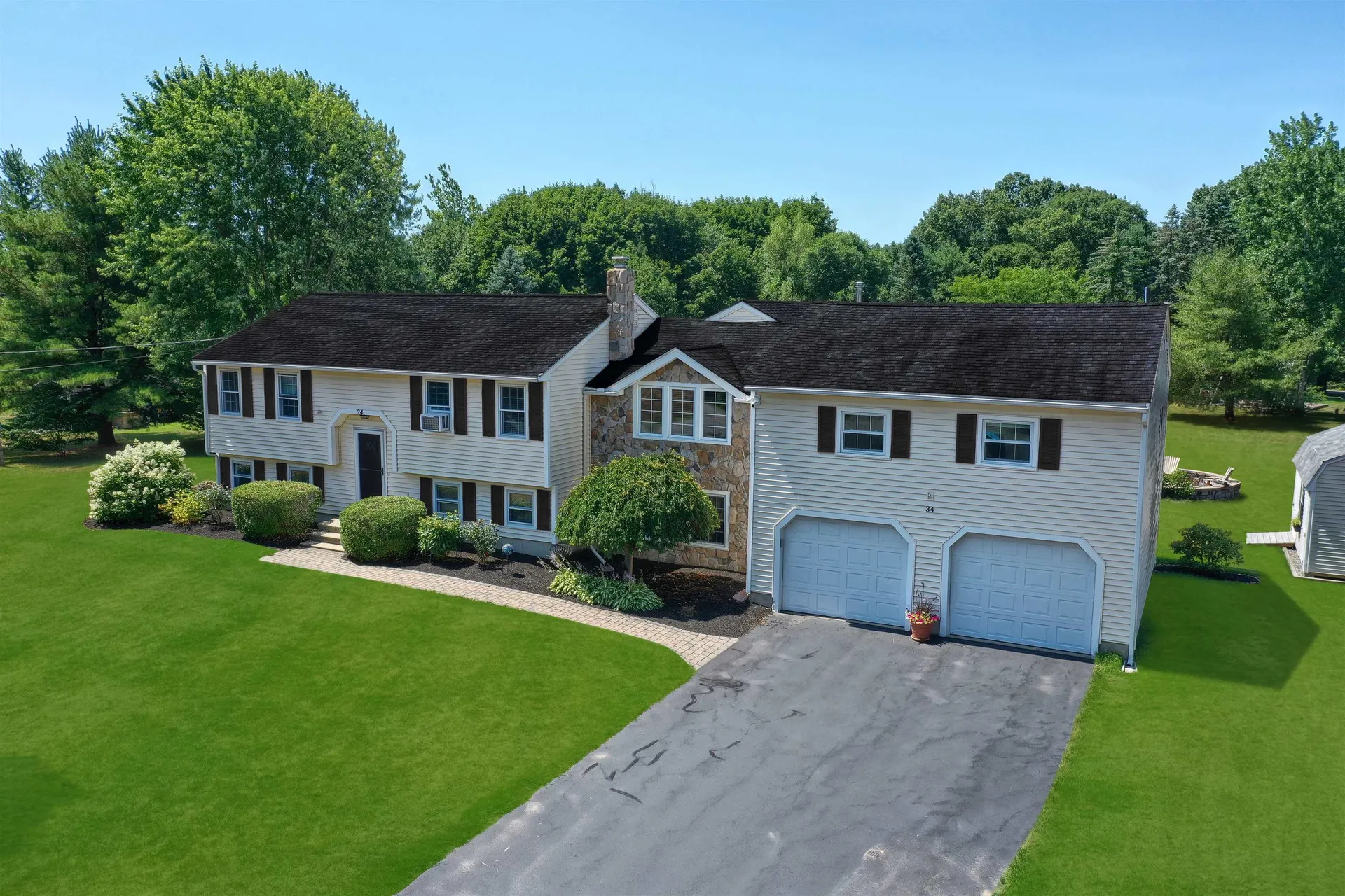 34 Holmgren Road Stratham NH 03885