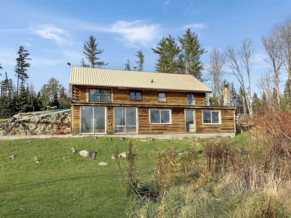 382 Percy Road Stratford NH 03590