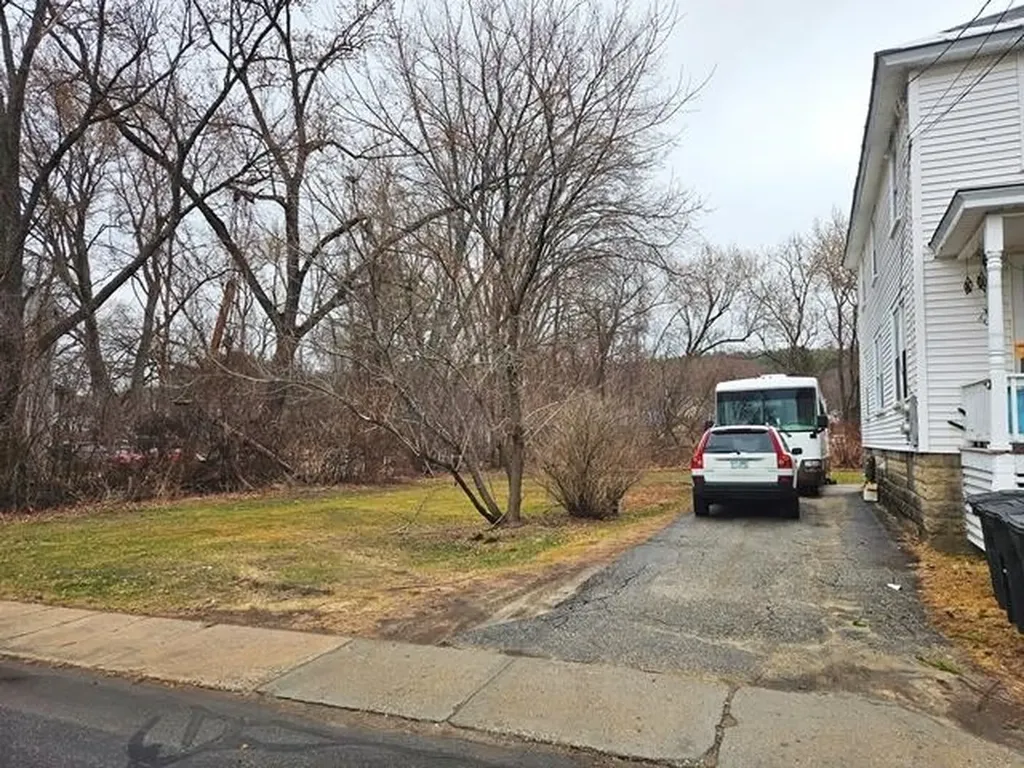 44-46 Edwards Street Keene NH 03431