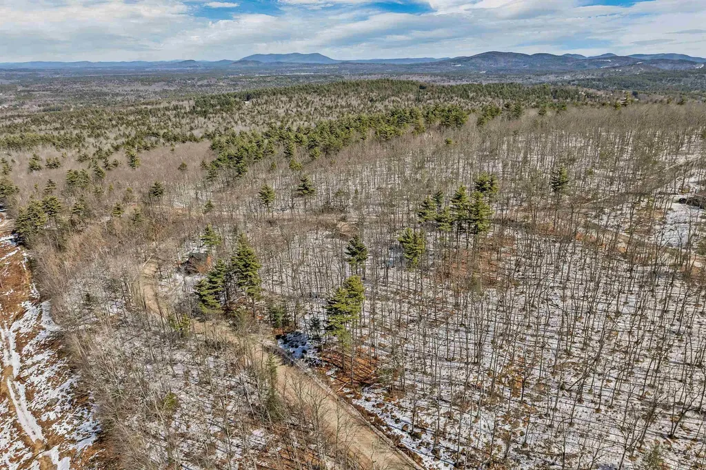 15 Klausen Road Madison NH 03849