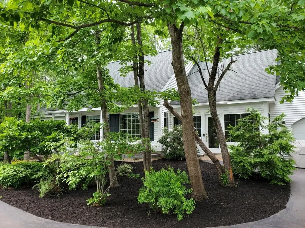 114 Parade Road Barnstead NH 03218