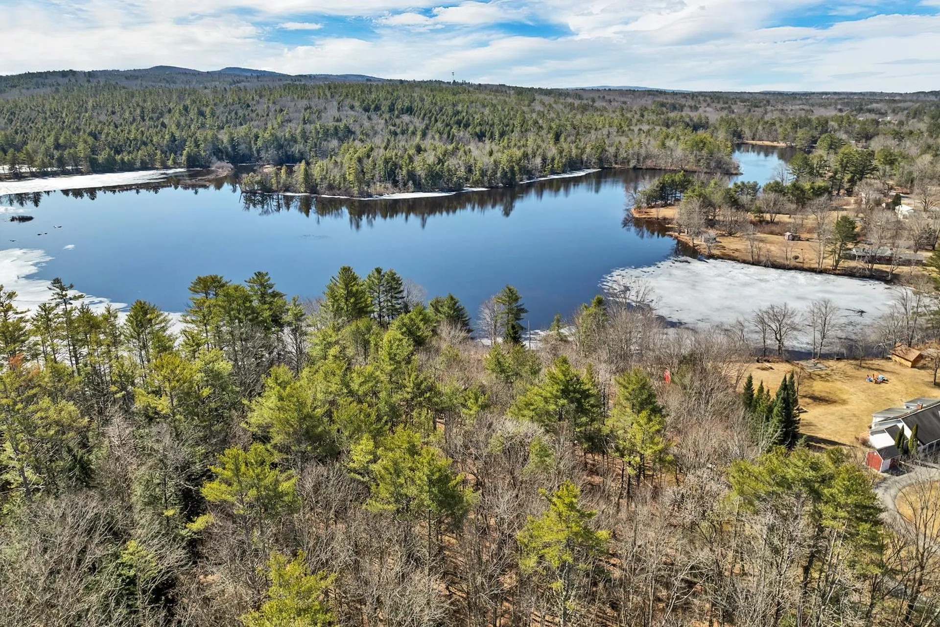 114 Parade Road Barnstead NH 03218