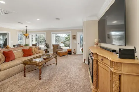 114 Parade Road Barnstead NH 03218