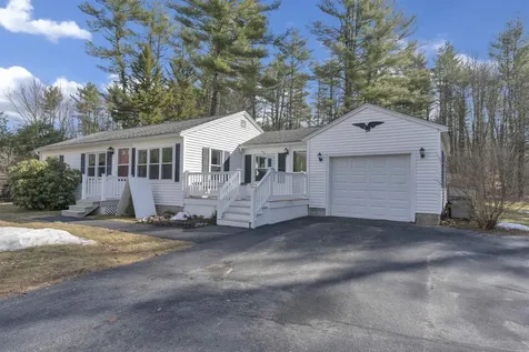 62 French Cross Road Dover NH 03820
