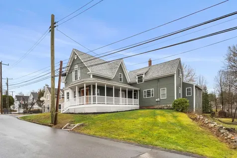 7 Mount Pleasant Street Derry NH 03038