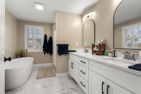 7 Mount Pleasant Street Derry NH 03038