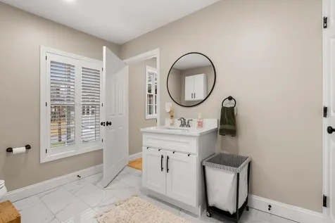 7 Mount Pleasant Street Derry NH 03038