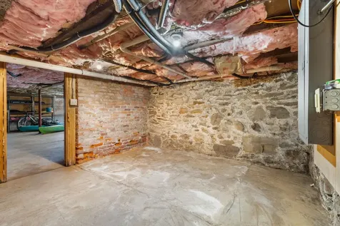 7 Mount Pleasant Street Derry NH 03038