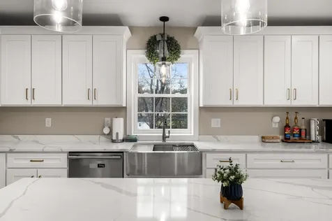 7 Mount Pleasant Street Derry NH 03038