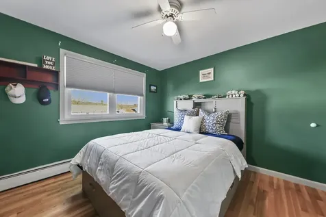 32 Seminole Drive Nashua NH 03063