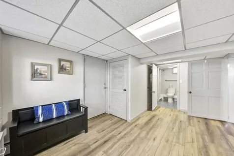 32 Seminole Drive Nashua NH 03063