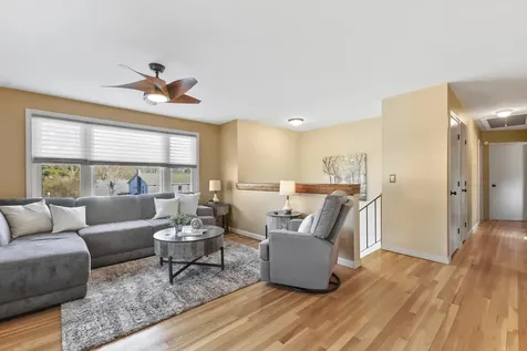 32 Seminole Drive Nashua NH 03063