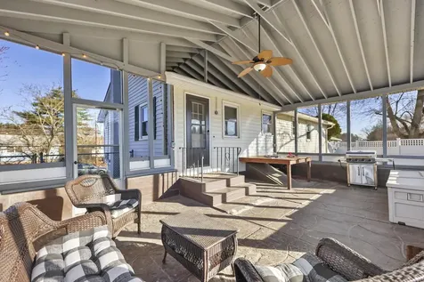 32 Seminole Drive Nashua NH 03063