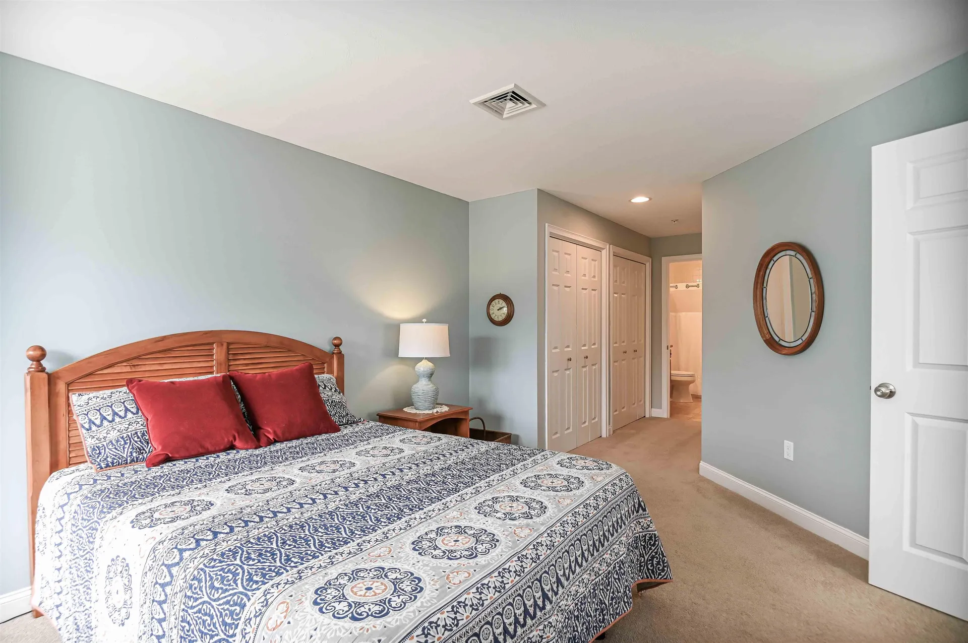 5 Sterling Hill Lane Exeter NH 03833-4902