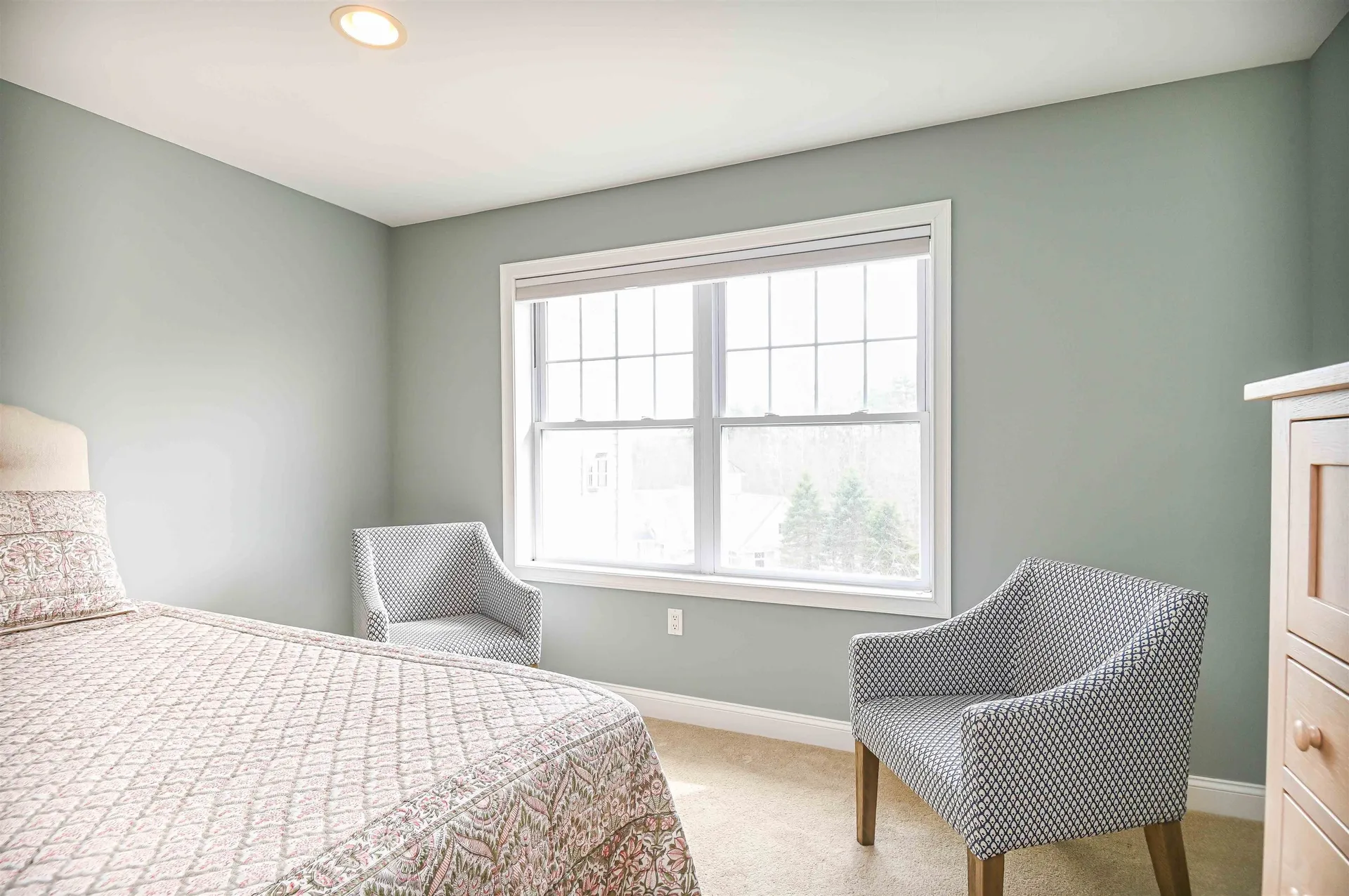 5 Sterling Hill Lane Exeter NH 03833-4902