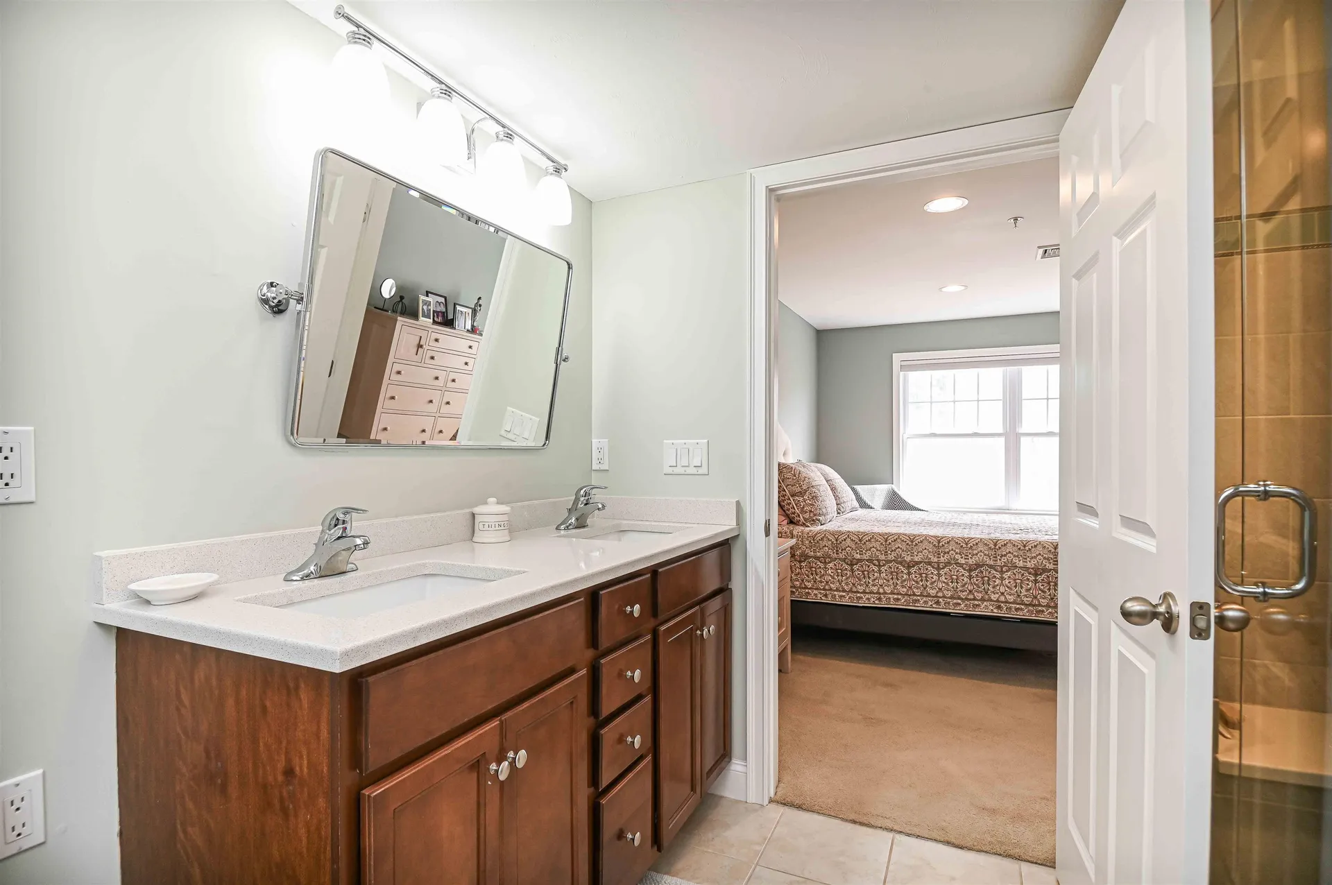 5 Sterling Hill Lane Exeter NH 03833-4902