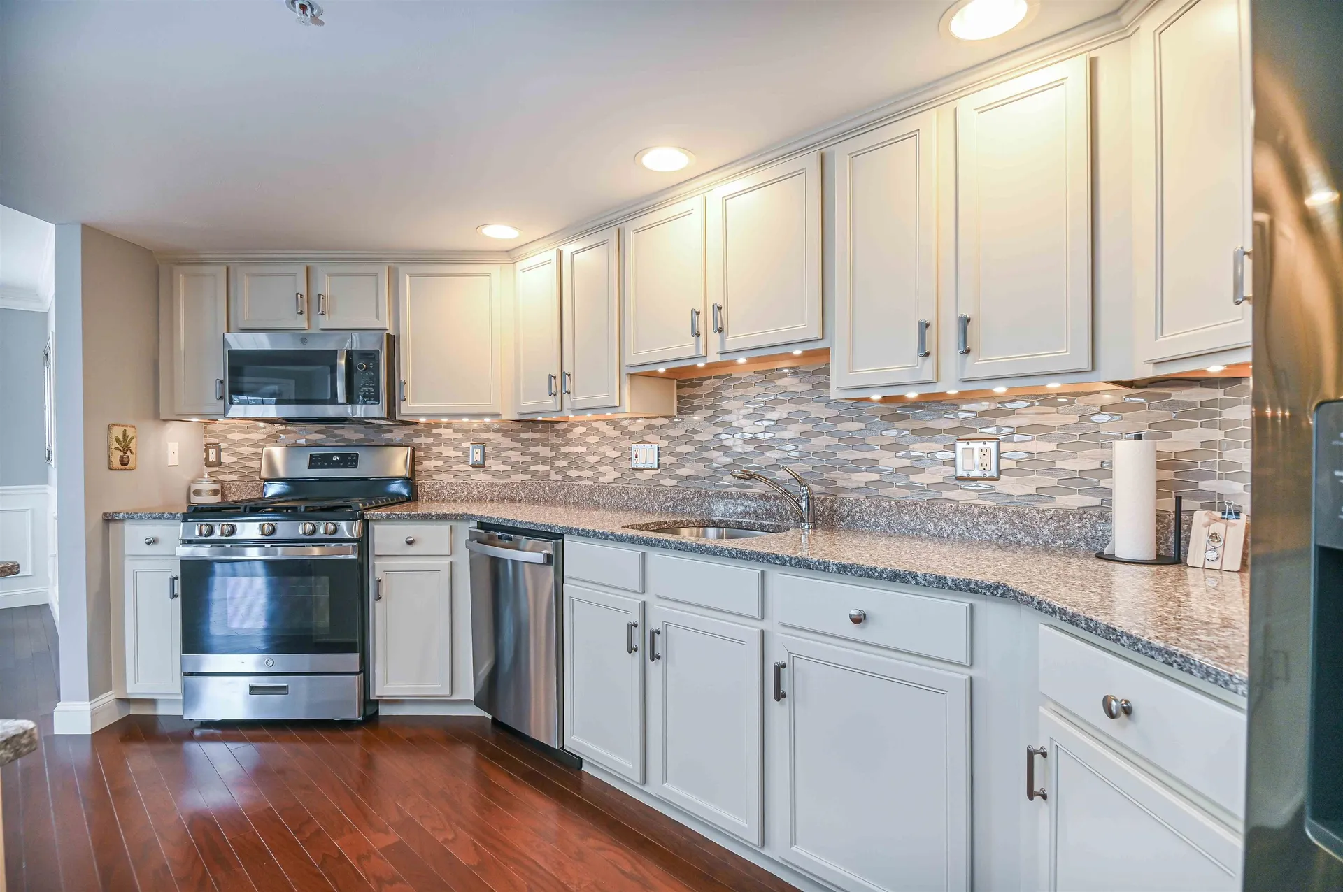 5 Sterling Hill Lane Exeter NH 03833-4902