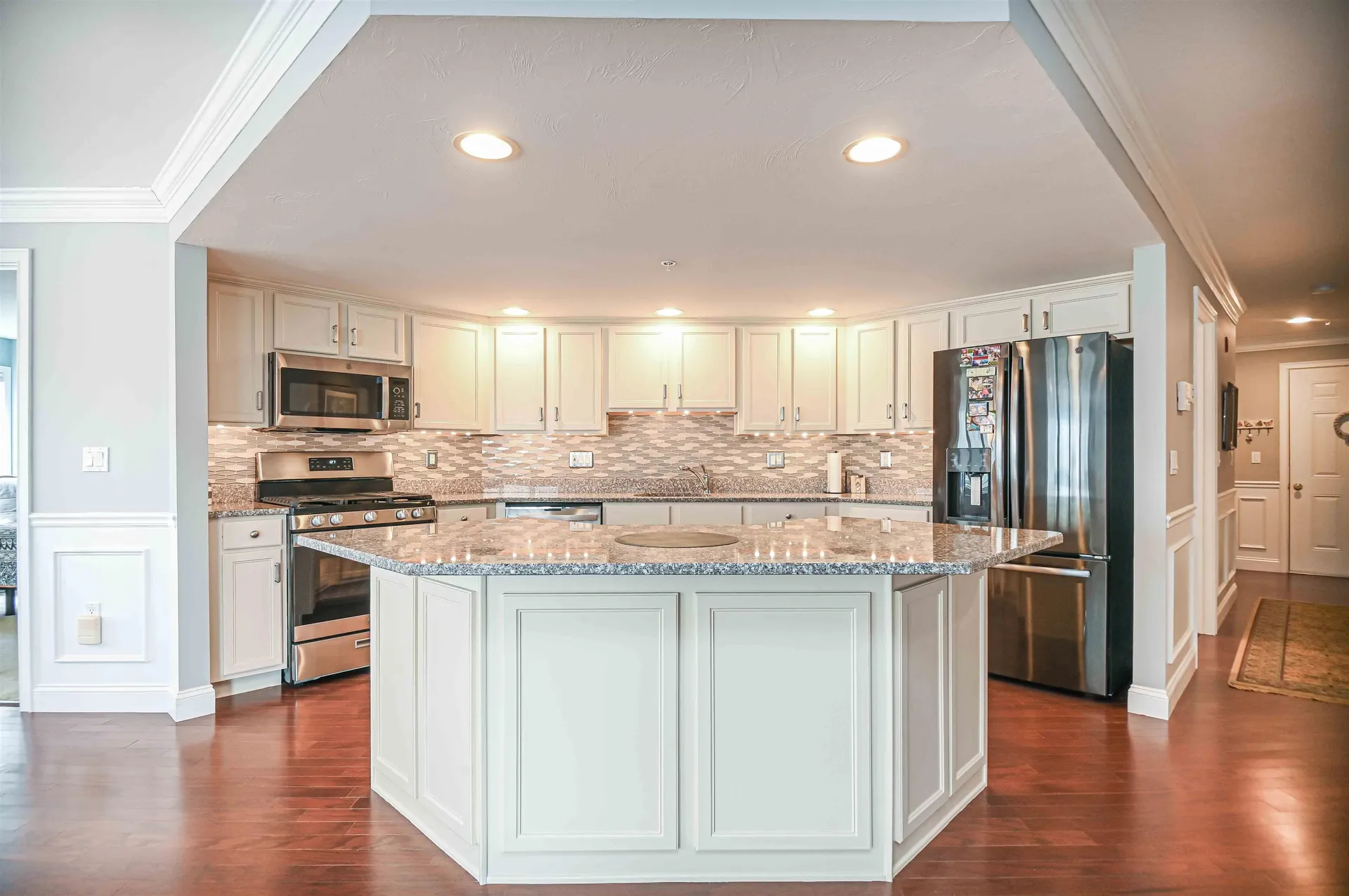 5 Sterling Hill Lane Exeter NH 03833-4902