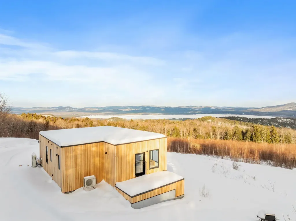 89 Knox Mountain Road Ossipee NH 03814