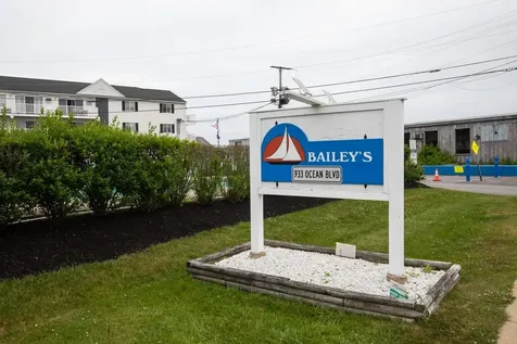 933 Ocean Boulevard Hampton NH 03842