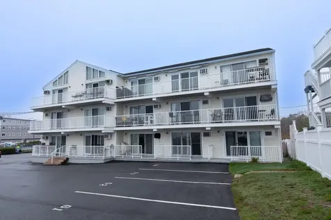 933 Ocean Boulevard Hampton NH 03842
