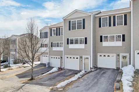 24 Dillon Way Laconia NH 03246