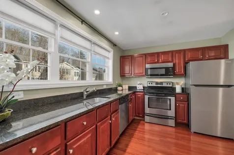 24 Dillon Way Laconia NH 03246