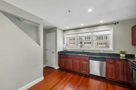 24 Dillon Way Laconia NH 03246