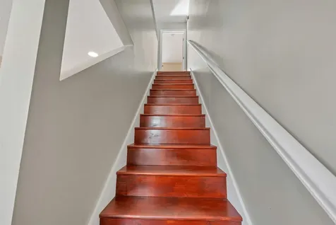 24 Dillon Way Laconia NH 03246